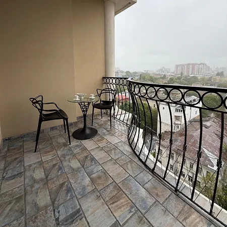 сабанский с террасой Apartment *